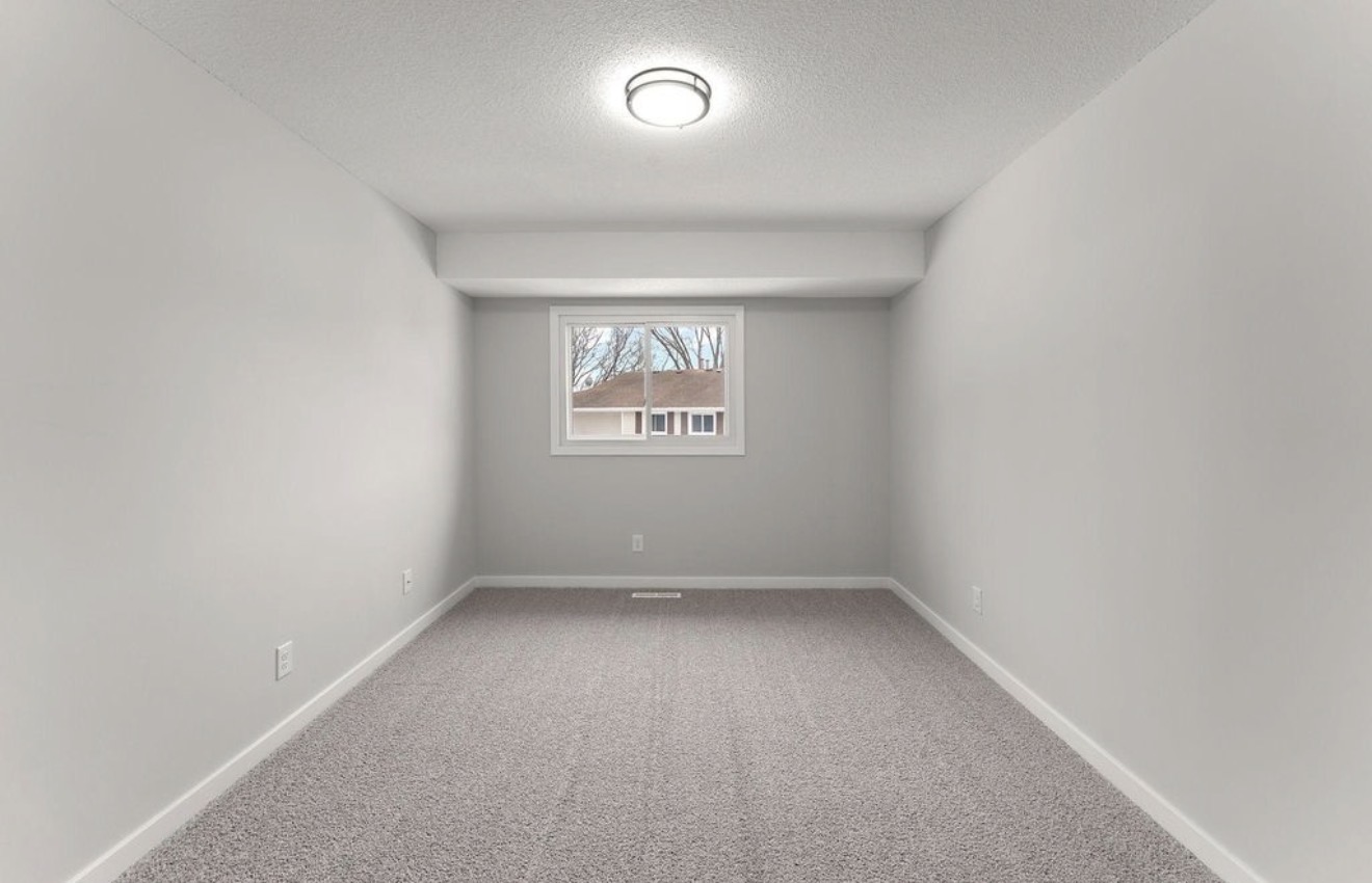 Carpeted bedroom turn — Edina